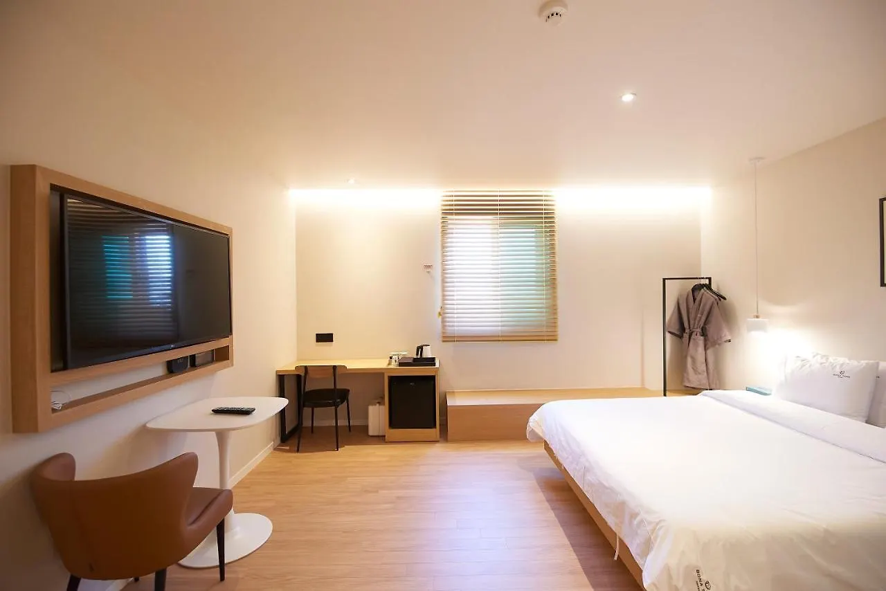 Bonathree Hotel Busan 0*,  South Korea